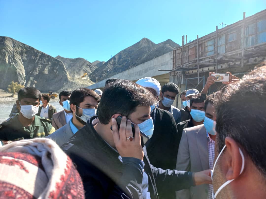 مدنی: نبود جاده مهمترین مشکل بشاگرد