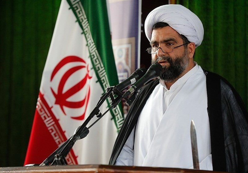 دعوت امام جمعه کیش از رئیس جمهور برای سفر به جزیره کیش