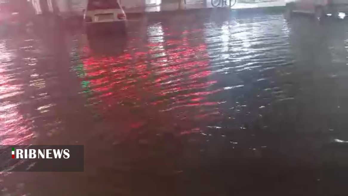 آب گرفتگی گسترده در معابر اصلی و فرعی خرمشهر