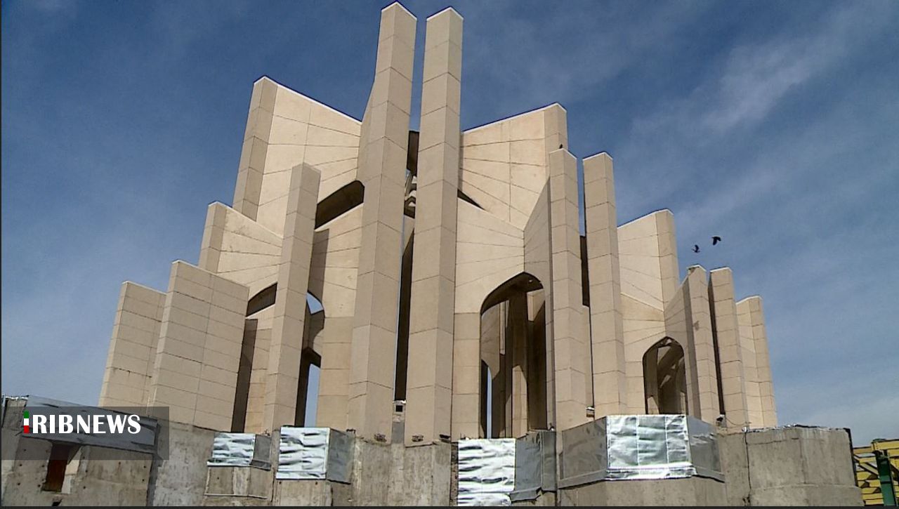خاک بی تدبیری بر شناسنامه تبریز