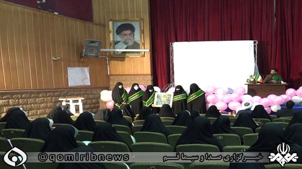 ترویج فرهنگ حجاب در همایش ریحانه های تمدن ساز
