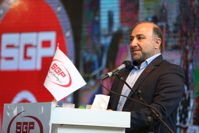 گیتی پسند در فکرِ شکایت از سرمربی مس