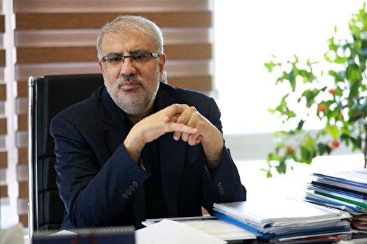 ایران پالایشگاههای ونزوئلا را بازسازی میکند