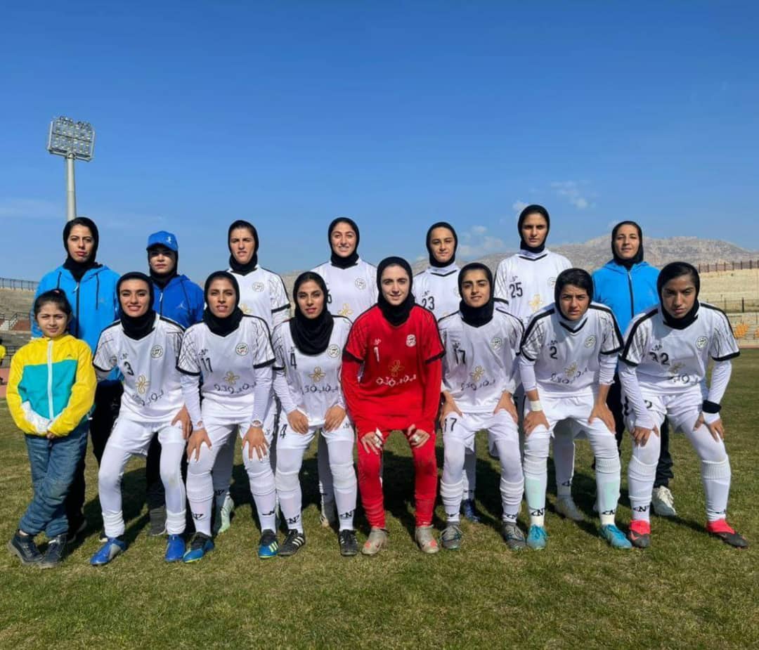 شکست زارع باتری سنندج در خانه