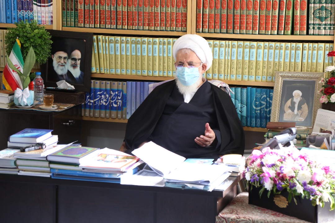 مساجد را به سنگرهای تحول و کادرسازی تبدیل کنیم