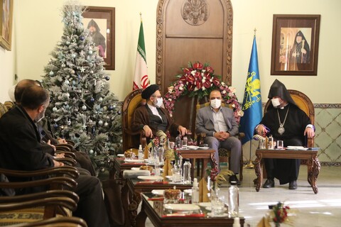 مردم دنیا با عشق به مکتب سلیمانی می‌پیوندند