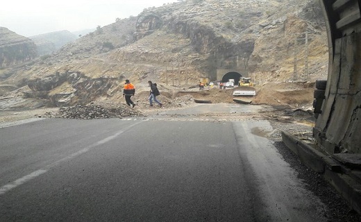 آغاز عملیات بازگشایی جادههای روستایی اندیکا
