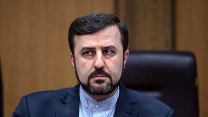 غریب آبادی: استاندارد دوگانه ، بزرگ‌ترین تهدید حقوق بشر