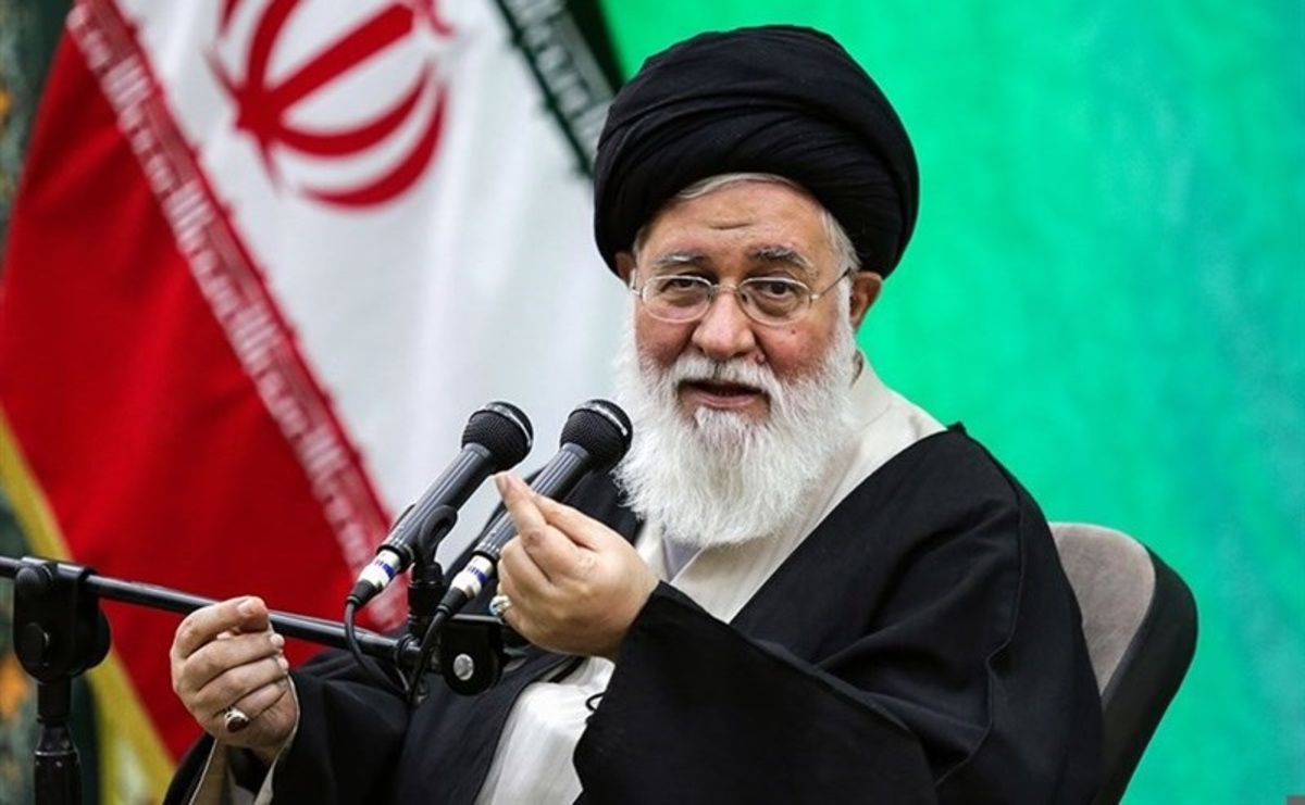 مسوولان برای گره‌گشای امور مردم خالصانه خدمت کنند