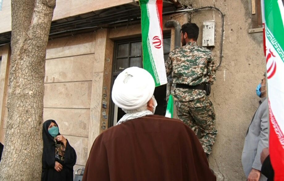 مراسم جشن انقلاب در منطقه ۷ مشهد برگزار شد
