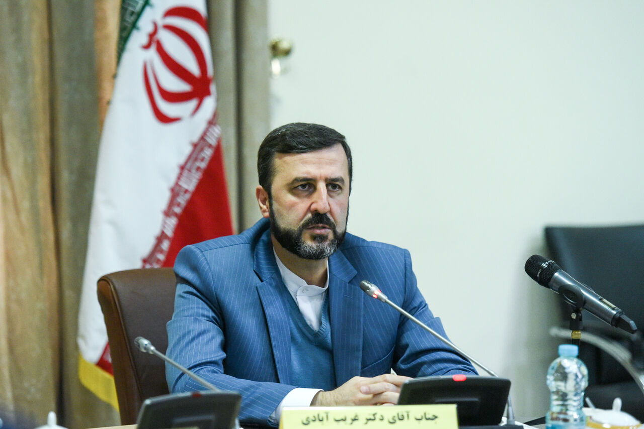 غريب آبادي: سوئد از حمایتِ تروریست ها دست بردارد