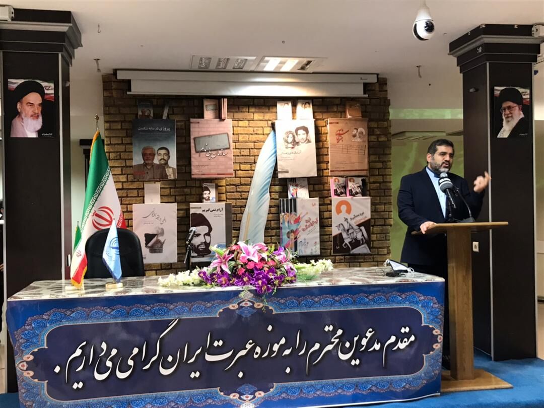 دستور وزیر فرهنگ و ارشاد اسلامی برای تبیین دستاوردهای انقلاب اسلامی با استفاده از ابزار هنر