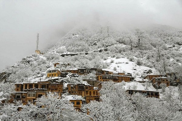 بارش برف و باران در نخستین روز از سال ۱۴۰۱