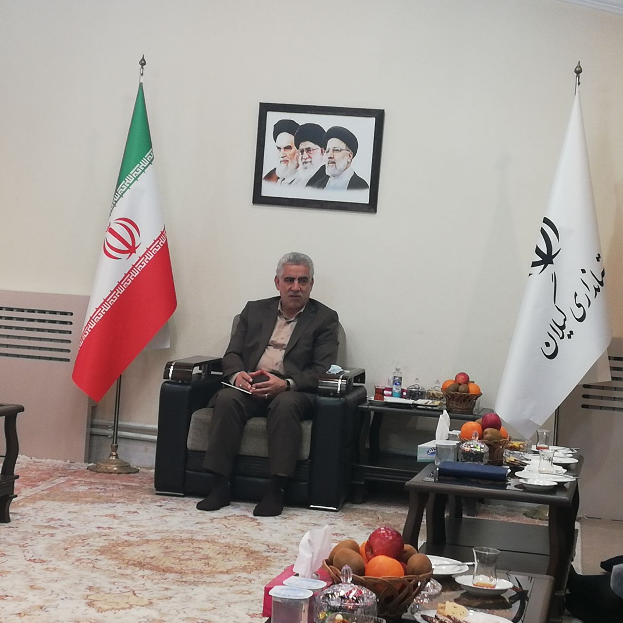 دیدار مجمع نمایندگان گیلان با استاندار