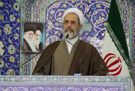 تعرض به ساحت امام (ره) اقدامی رذیلانه و پست بود
