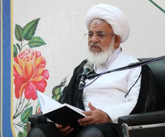انس با قرآن در ماه رمضان راه رسیدن به کمال الهی است