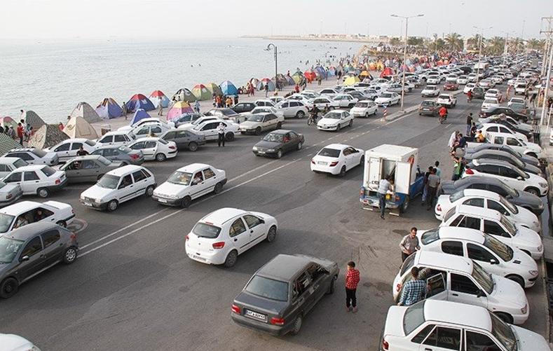 ورود ۸۹۲ هزار خودرو به استان بوشهر در ایام نوروز