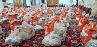توزیع ۱۵۰۰ بسته معیشتی بین نیازمندان شهرستان جرقویه