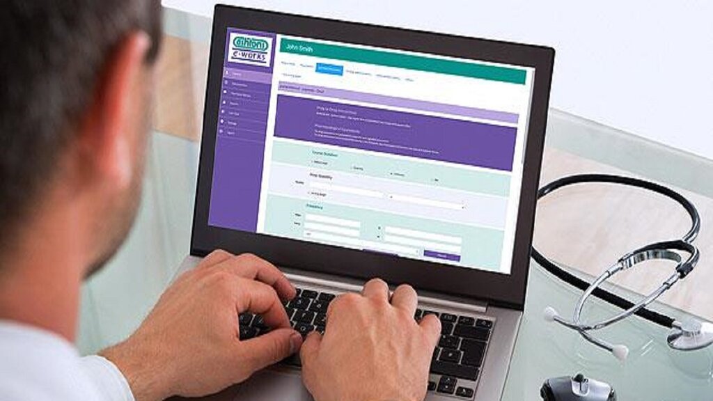 ۴ وزارتخانه بهداشت، رفاه، ارتباطات و صمت؛ متولی اجرای نسخه الکترونیک