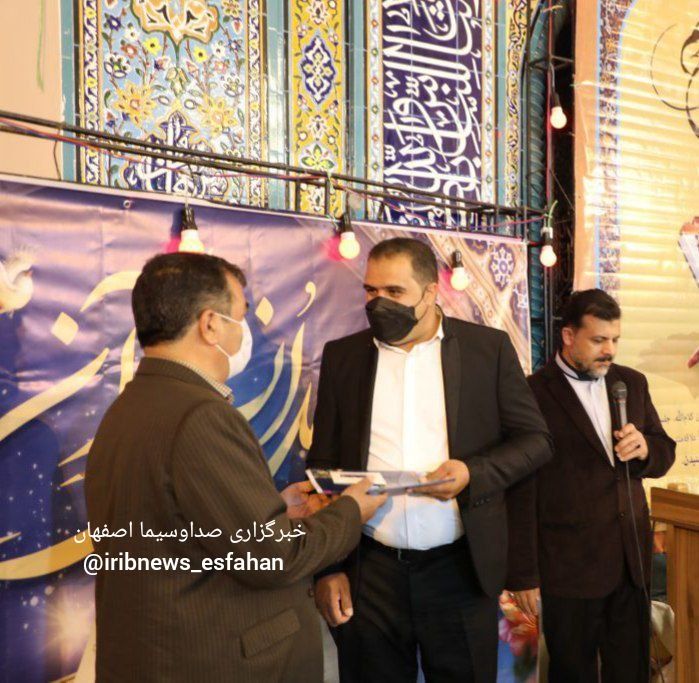این راننده، خیابان را بست و جایزه برد !
