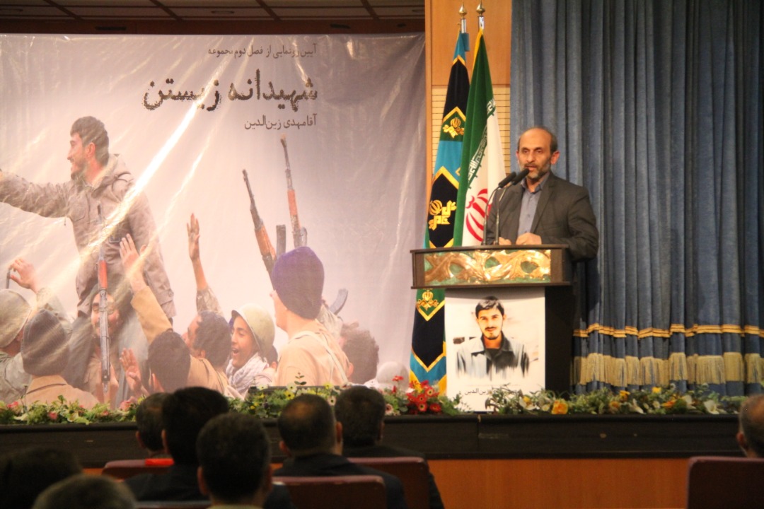 نزدیک شدن به زندگی واقعی شهدا کاری دشوار است