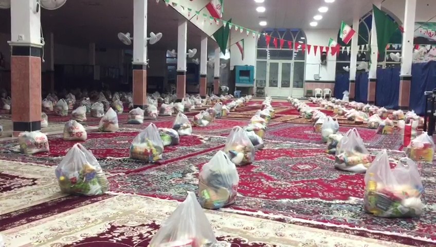 توزیع ۴۰۰ بسته معیشتی بین نیازمندان شهر آران وبیدگل