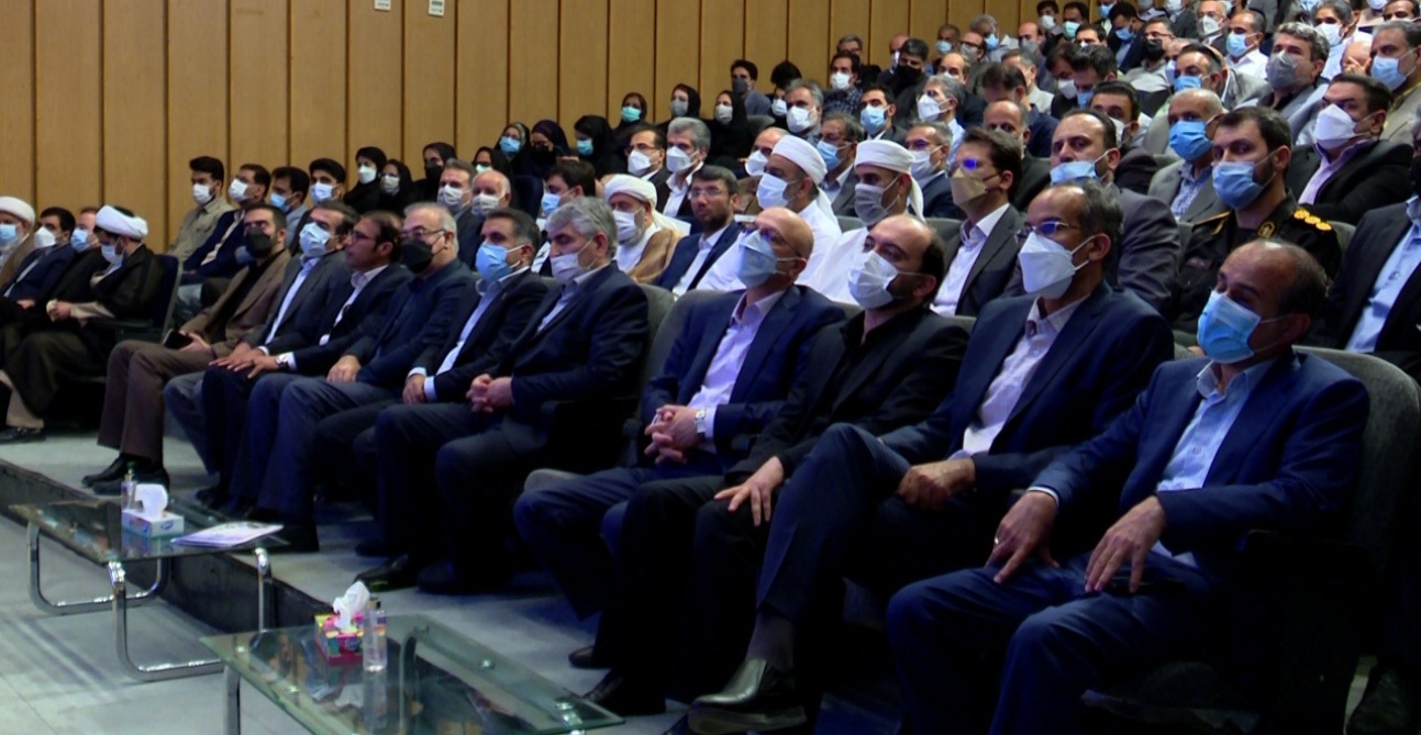 وزیر علوم: اساتید و دانشگاهای کشور باید در بعد ملی و فراملی مرجع شوند