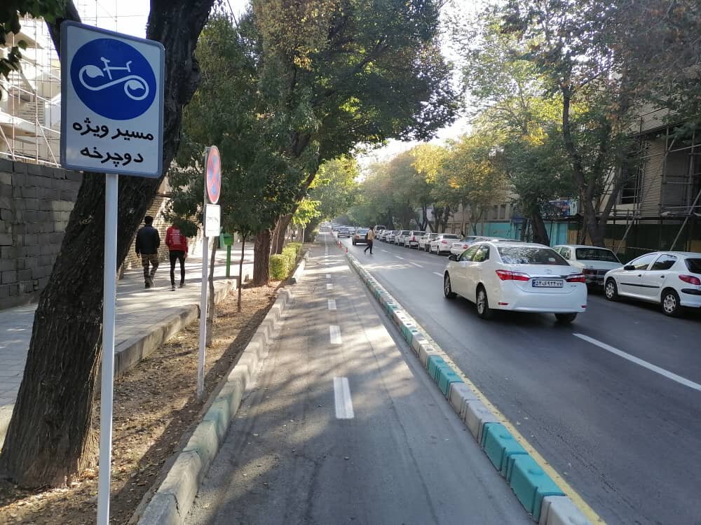 مسیر‌های دوچرخه در اصفهان دچار اشکال