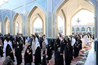 اقامه نماز عید سعید فطر در رواق های حرم مطهر رضوی