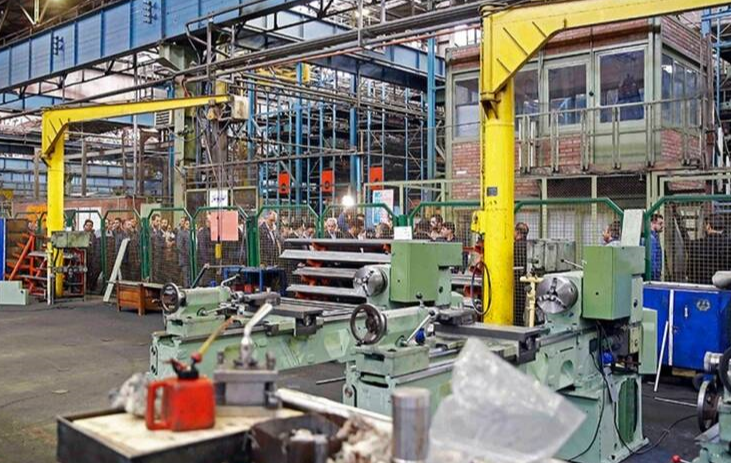 بازگرداندن ۱۸۰۰ کارخانه به چرخه تولید با حمایت دستگاه قضا
