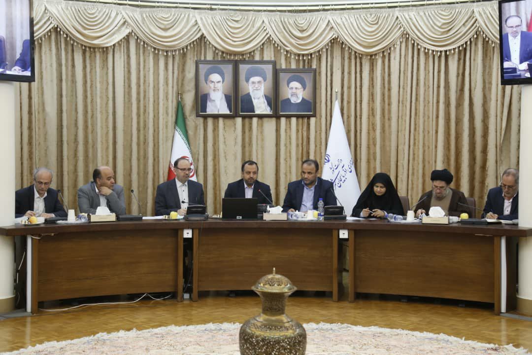 خاندوزی: بازگشت اعتماد فعالان اقتصادی، اولویت وزارت اقتصاد است