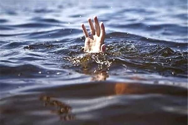 جان باختن ۲ برادر در سواحل جزیره ناز قشم