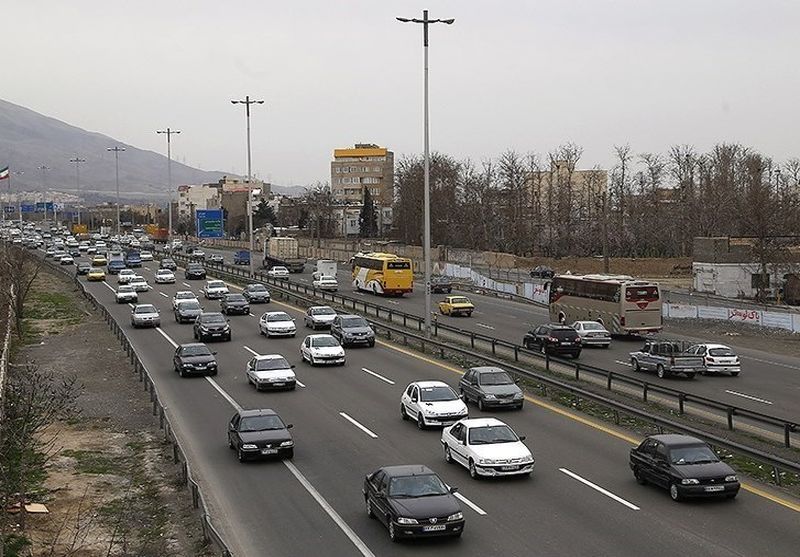 رکوردشکنی میزان تردد خودرو در راه های استان قزوین