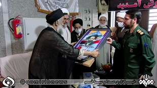 دیدار اعضای ستاد کنگره شهدای روحانی با خانواده ۳ شهید