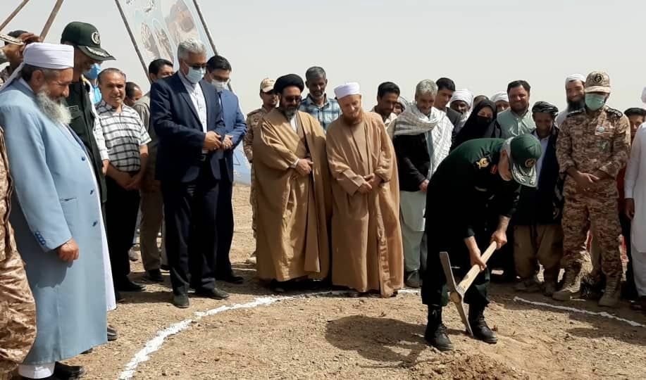 آغاز عملیات اجرایی آبرسانی به ۱۳ روستای شهرستان درمیان