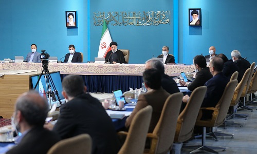 مردم در جریان الزامات دولت برای اصلاح اقتصادی قرار گیرند