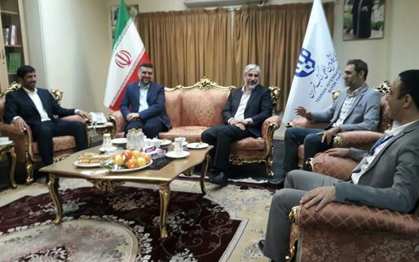 آمادگی ایران ، قطر و عمان برای ترجمه آثار به عربی و فارسی