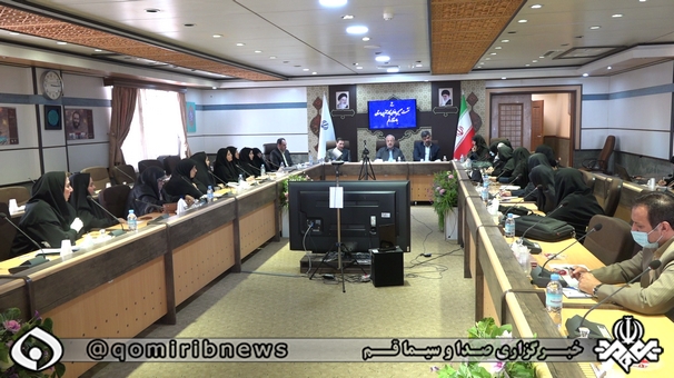 نشست استاندار با بانوان کارآفرین قم