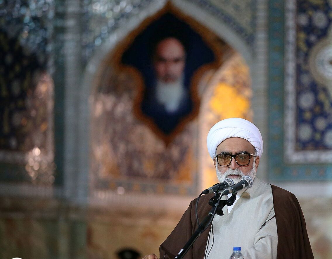دهه کرامت فرصتی برای معرفت افزایی