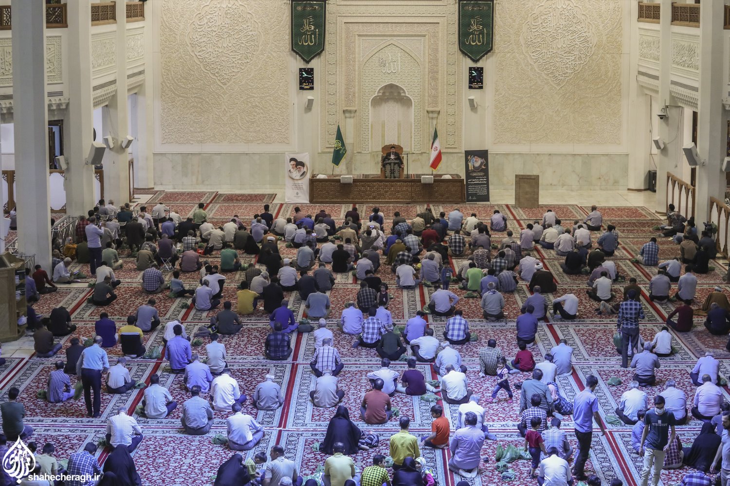 مراسم بزرگداشت آیت الله فاطمینیا در حرم شاهچراغ(ع)