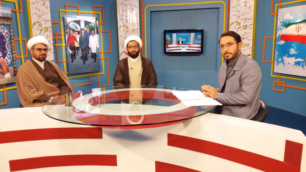 گام دوم، دهه پنجم» در قاب شبکه آفتاب