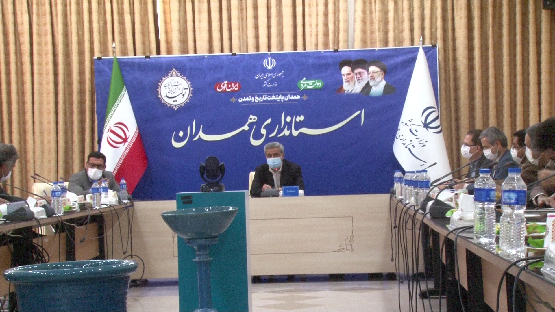 رسیدگی به مشکلات ۸ واحد‌ تولیدی و دانش بنیان در ستاد تسهیل و رفع موانع تولیداستان همدان
