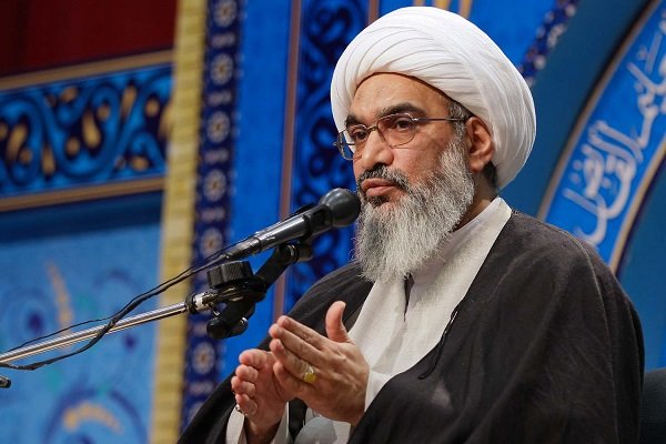 مردم داری و ساده زیستی باید سرلوحه کار مسئولان باشد‌