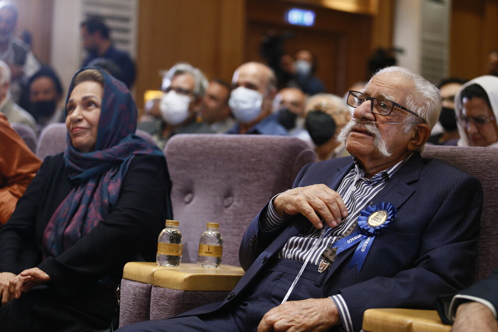 برگزاری نکوداشت استاد عبدالمجید ارفعی پیشکسوت زبانهای باستانی