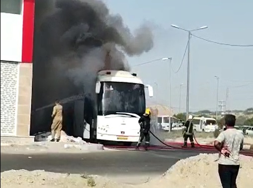 آتش سوزی اتوبوس در بندرعباس