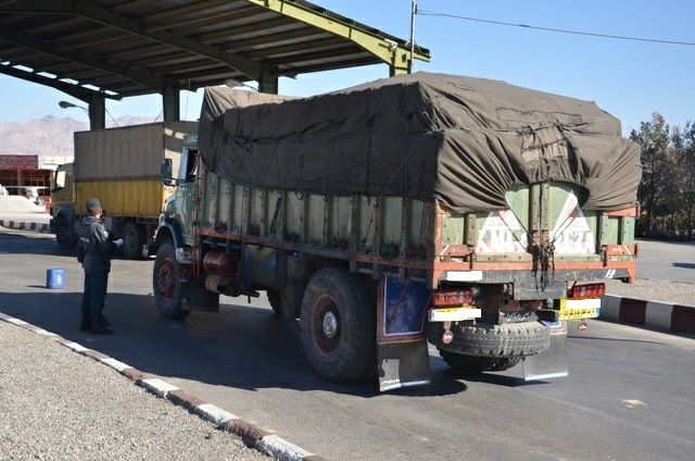 قاچاق13 هزار لیتر گازوئیل با کامیون حامل سبد