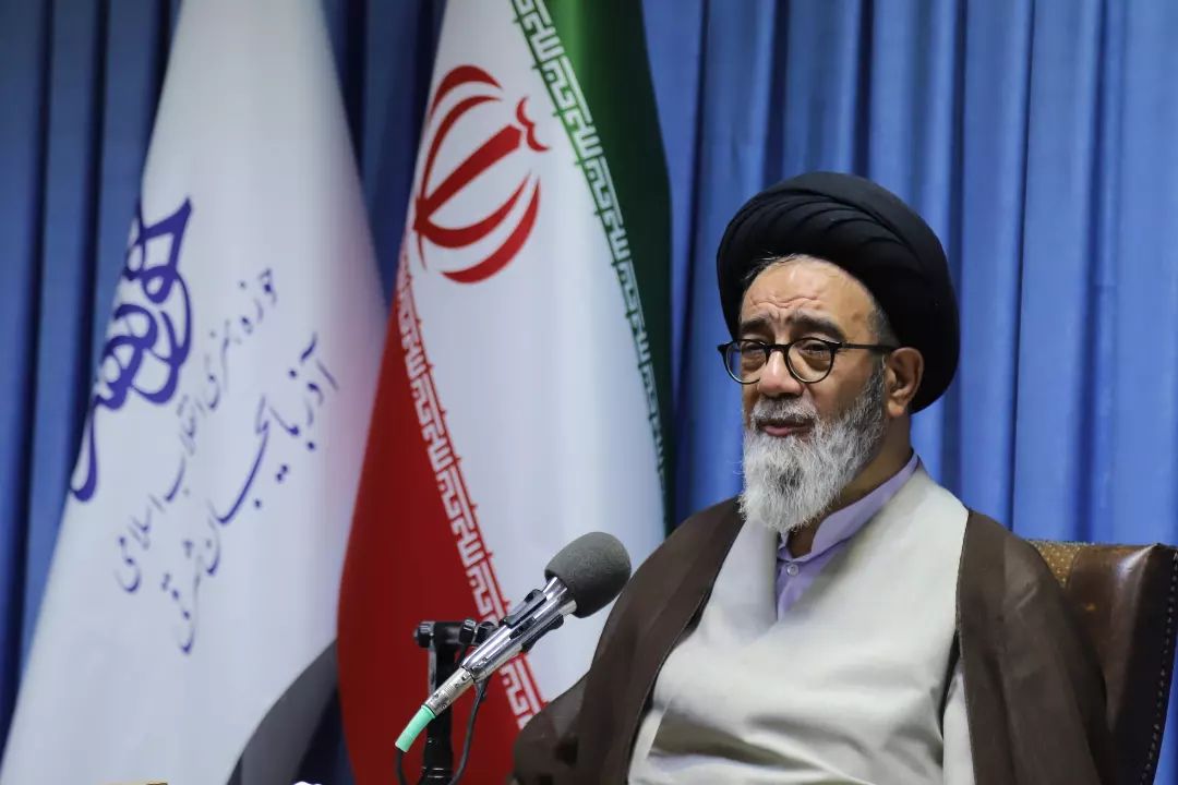 رونمایی از پوستر دومین کنگره بین المللی شعر ترکی غدیر