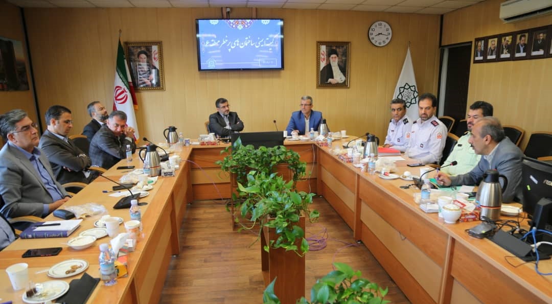 احضار مالکان و هیئت مدیره ساختمان‌های بحرانی به دادسرا