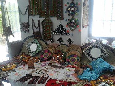 نمایش خلاقیتهای هنرمندان صنایع دستی در کرج