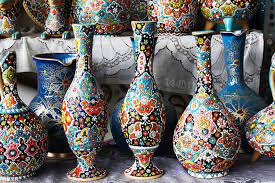 فعالیت هنرمندان ۷۰ رشته صنایع‌دستی در کاشان
